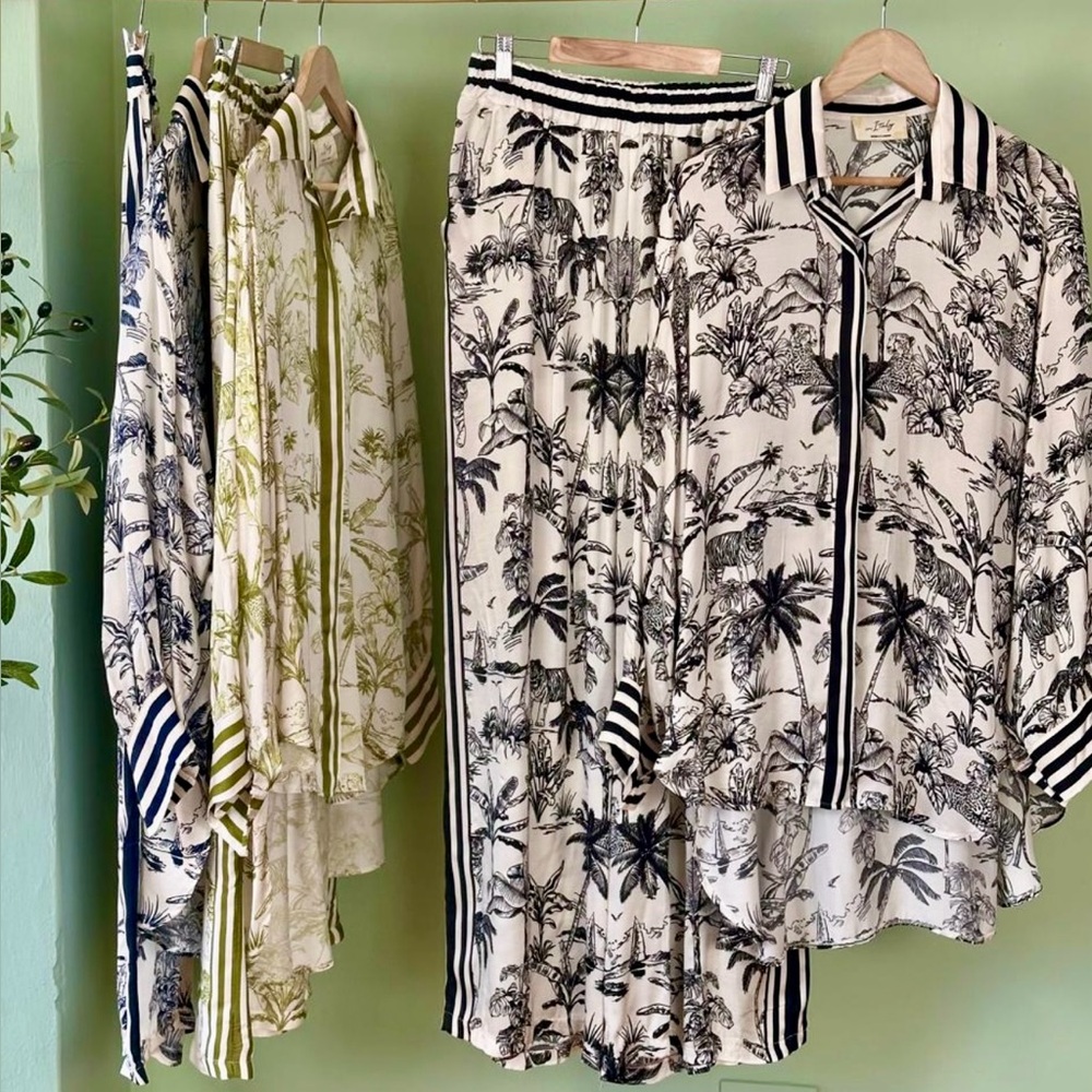 Italian Satin Tropical Jungle Print 2 Piece Set Women Palm Shirt Pants OS - Picture 11 of 11